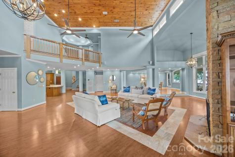 1890 Yacht Club Drive Denver NC 28037