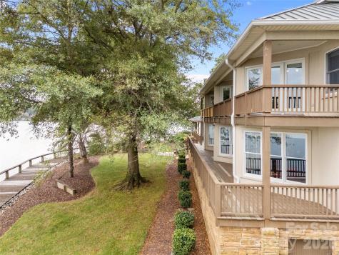 1890 Yacht Club Drive Denver NC 28037