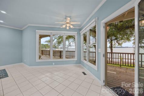 1890 Yacht Club Drive Denver NC 28037