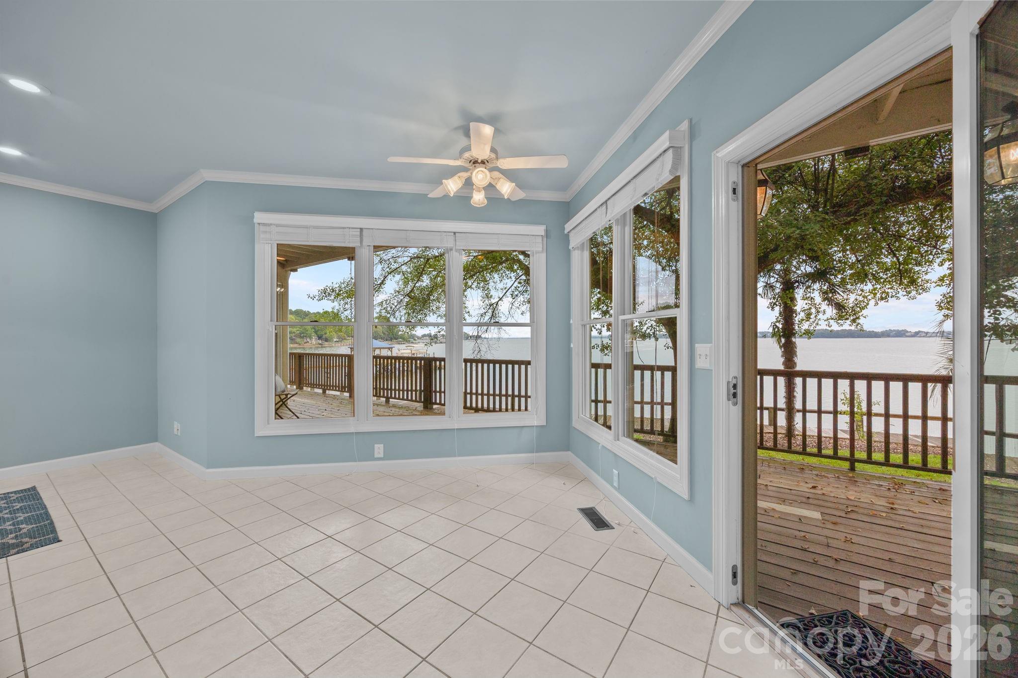 1890 Yacht Club Drive Denver NC 28037