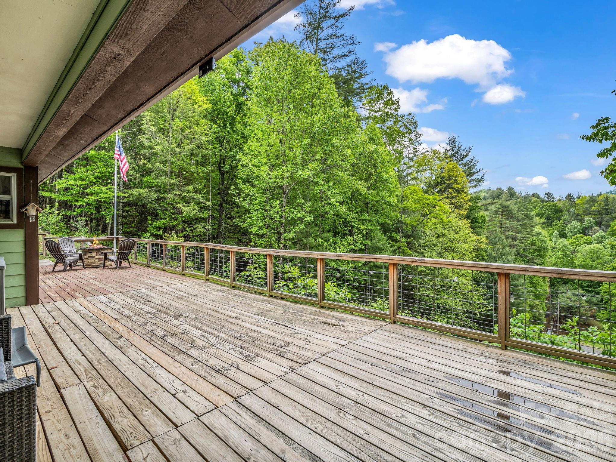 360 Shadow Lane Green Mountain NC 28740