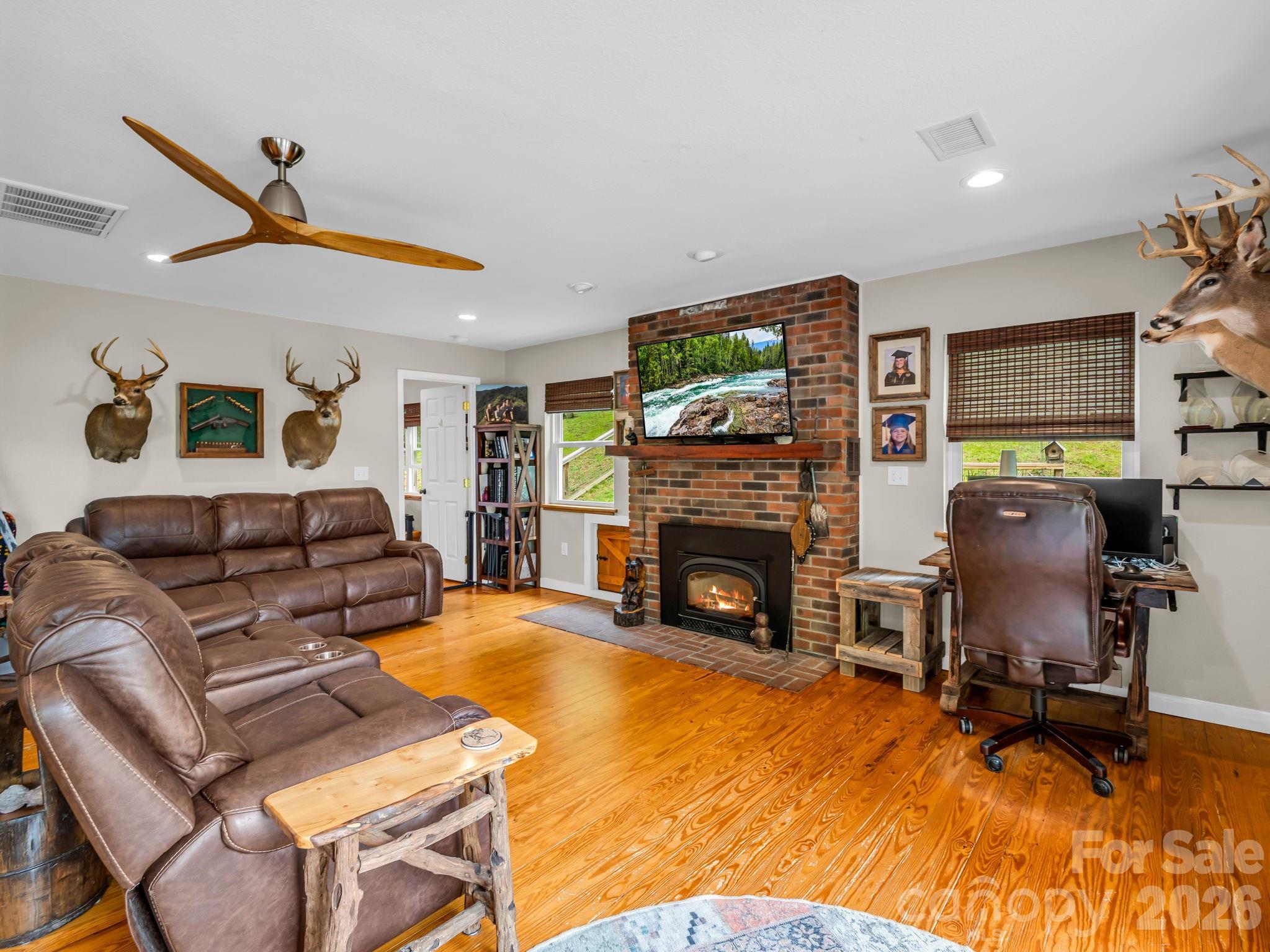 360 Shadow Lane Green Mountain NC 28740