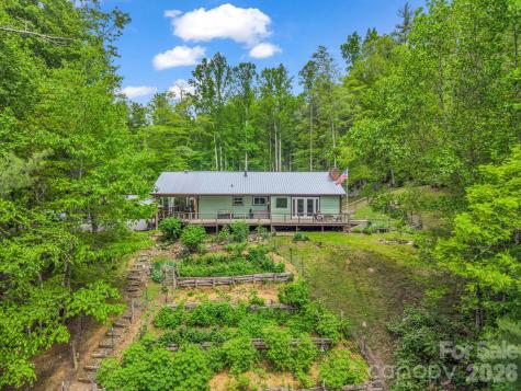 360 Shadow Lane Green Mountain NC 28740