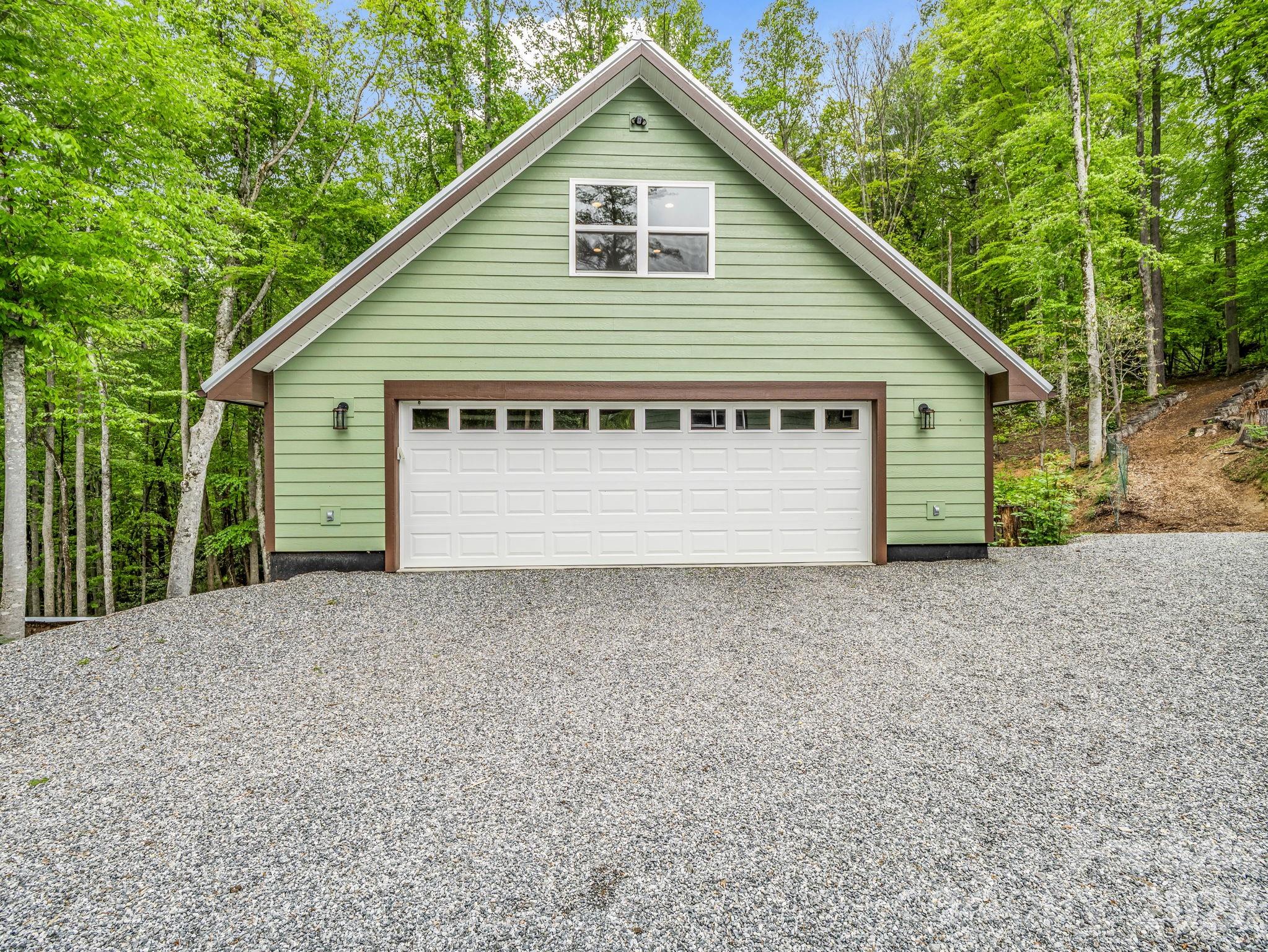 360 Shadow Lane Green Mountain NC 28740