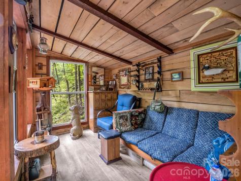 360 Shadow Lane Green Mountain NC 28740