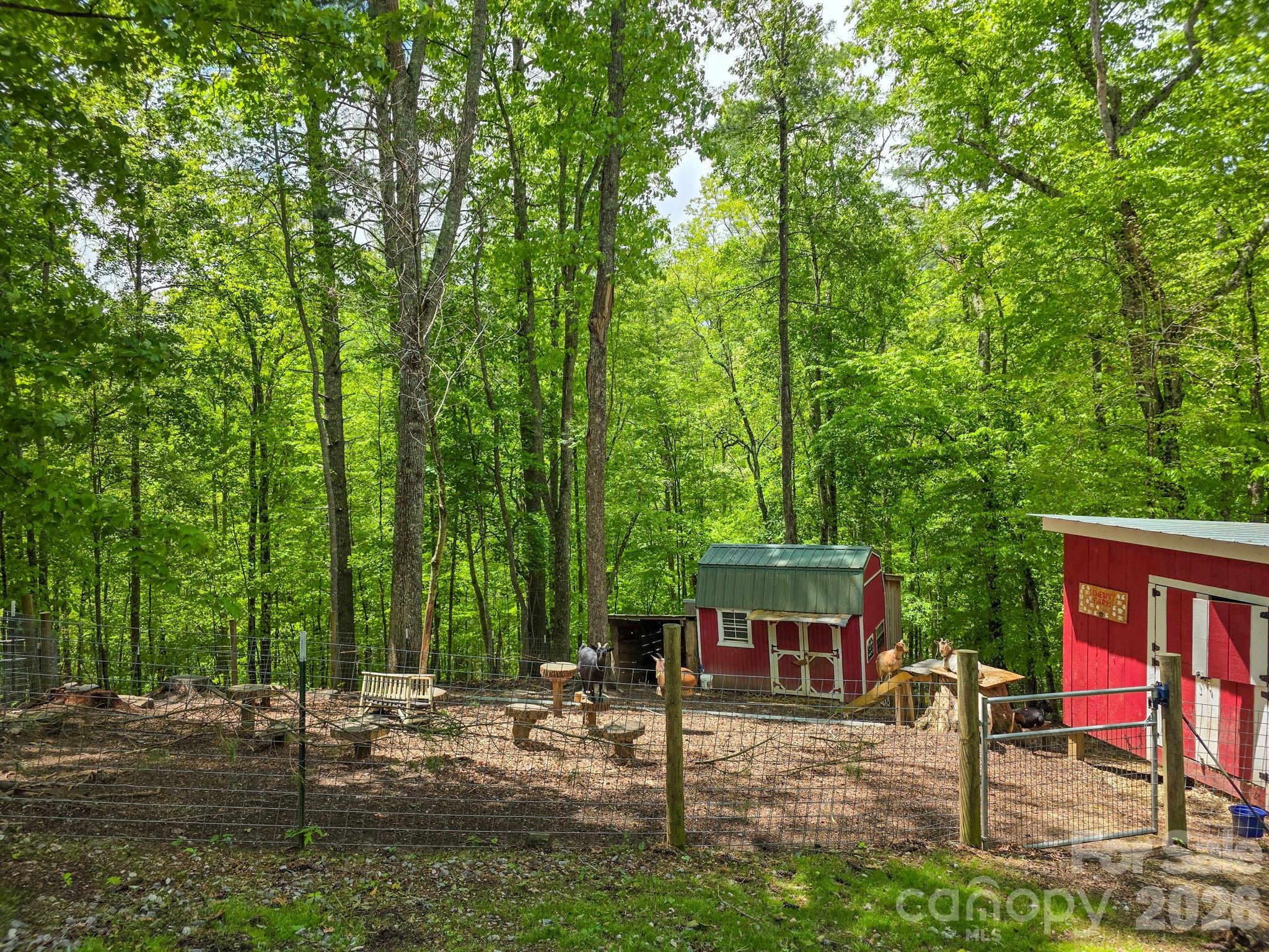 360 Shadow Lane Green Mountain NC 28740