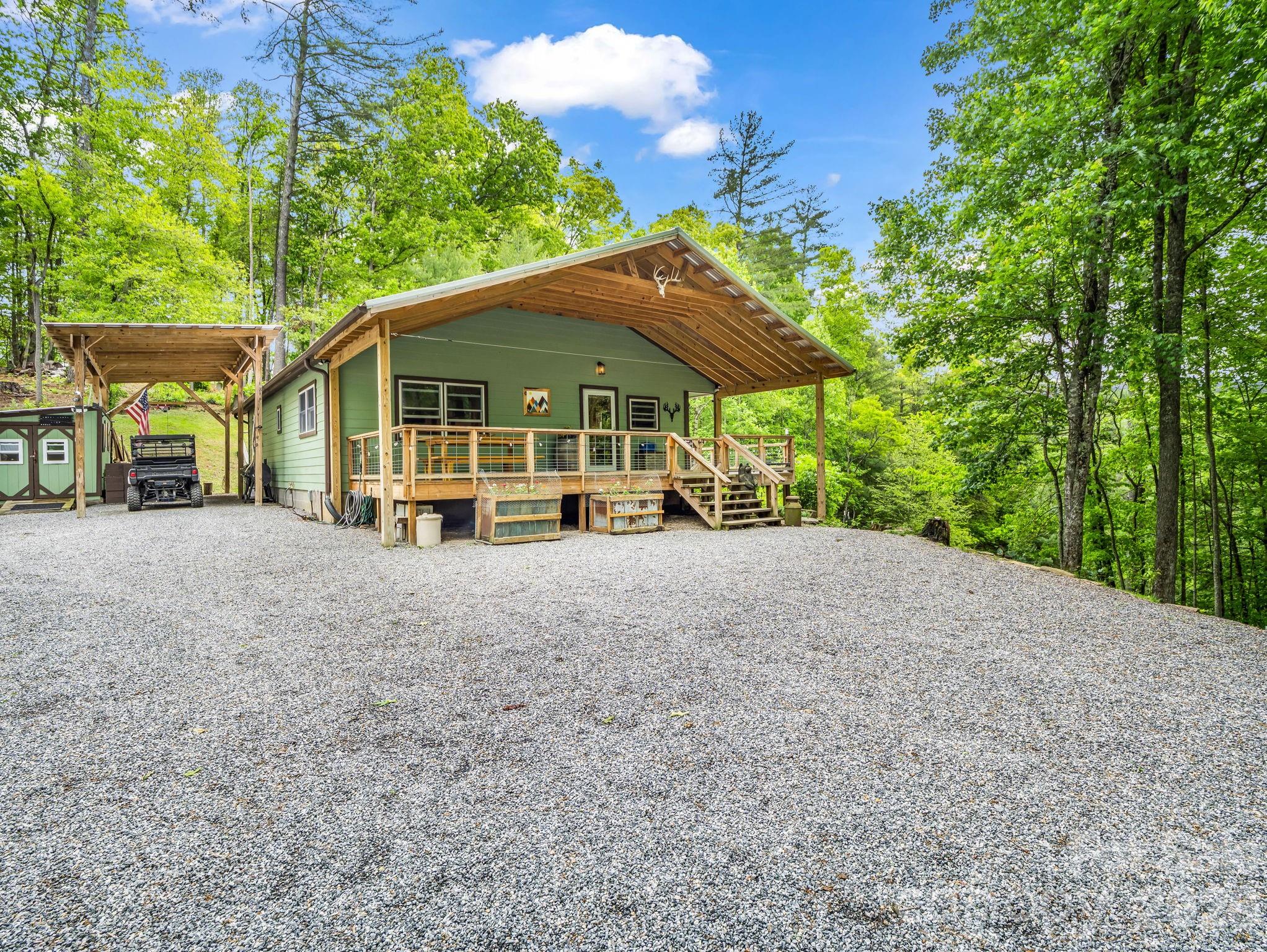 360 Shadow Lane Green Mountain NC 28740