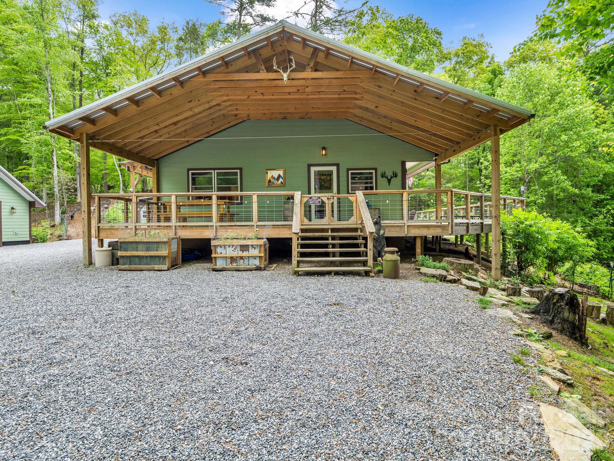 360 Shadow Lane Green Mountain NC 28740