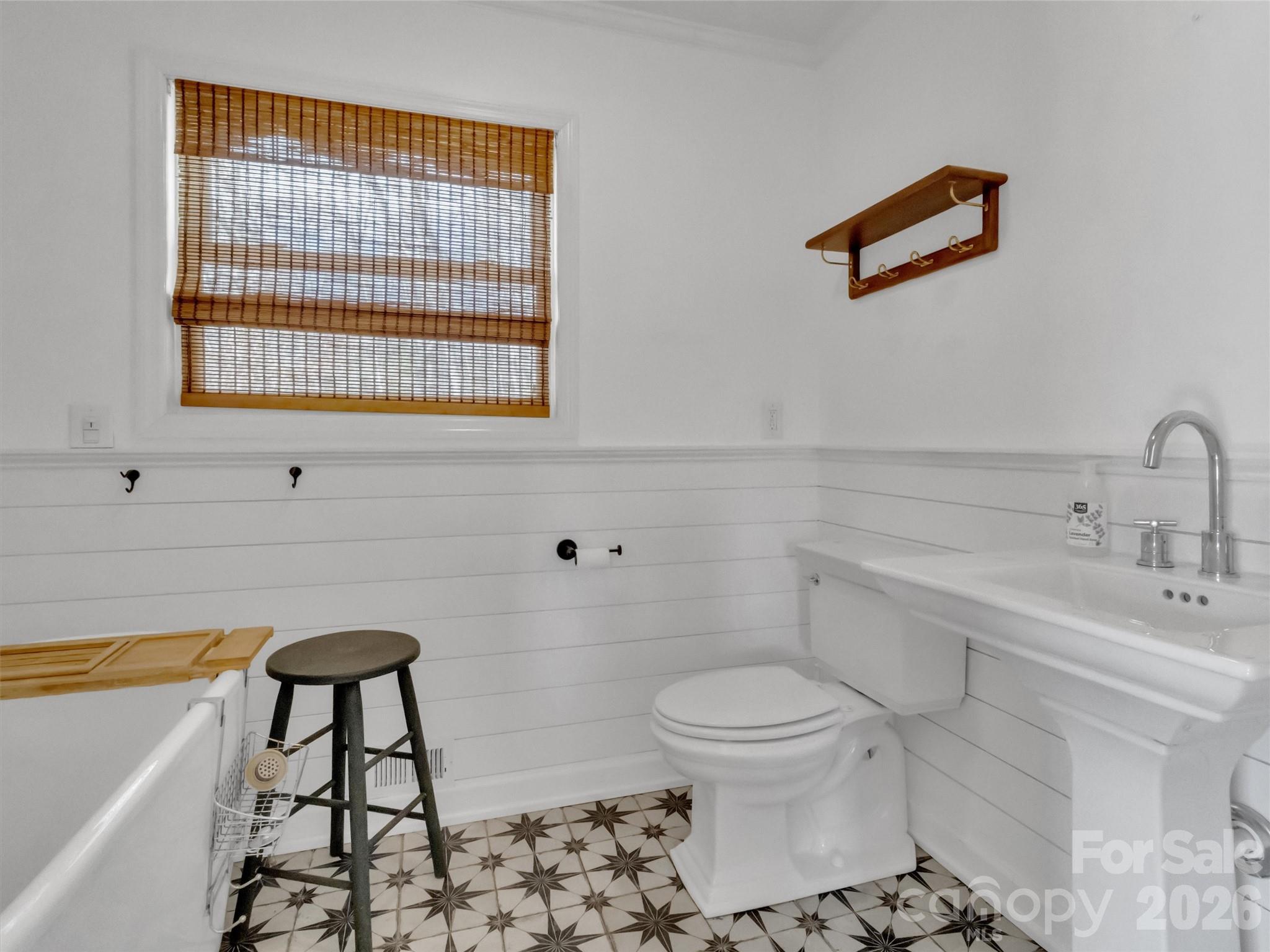 109 Paradise Circle Clyde NC 28721