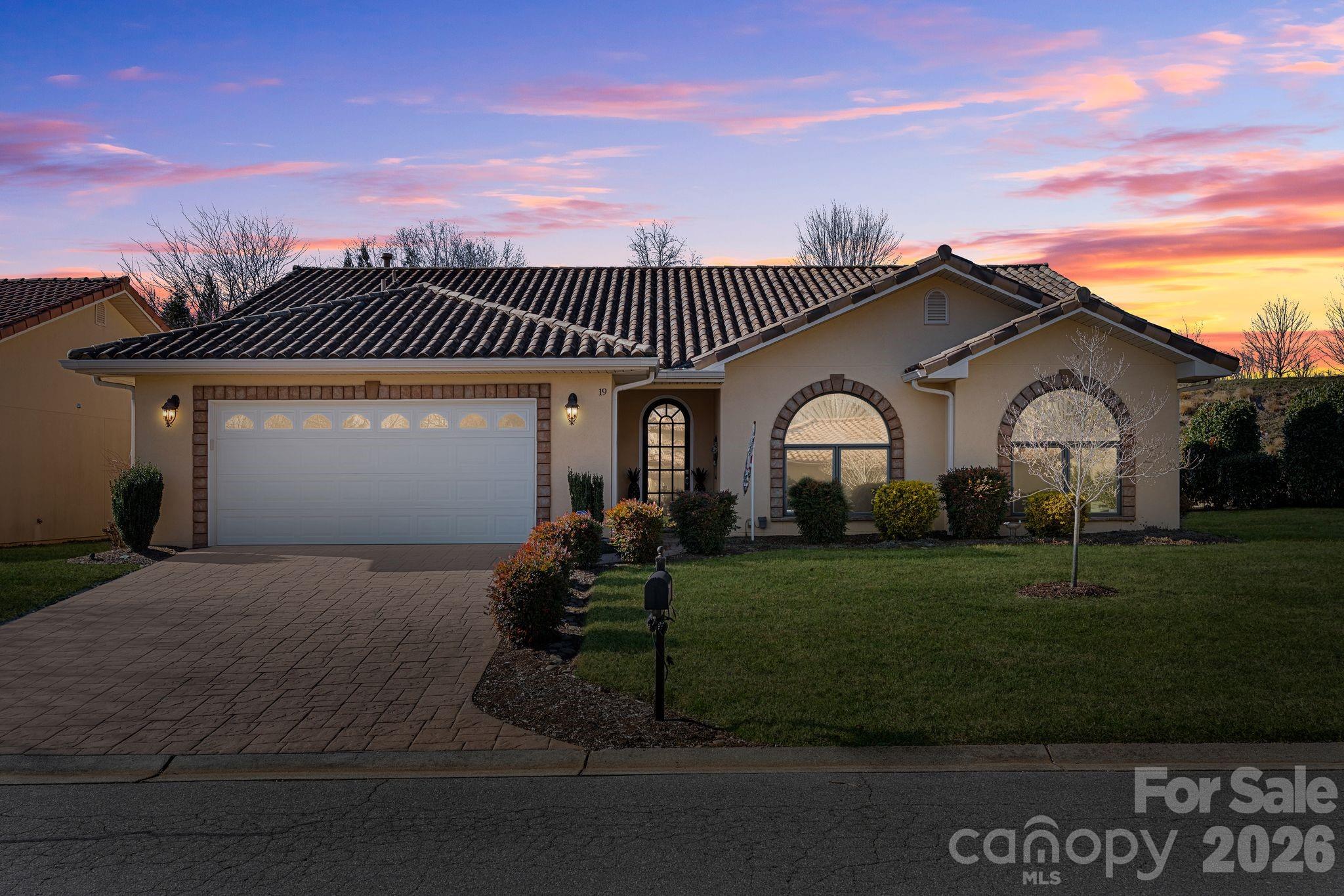 19 Pacifico Drive Asheville NC 28806