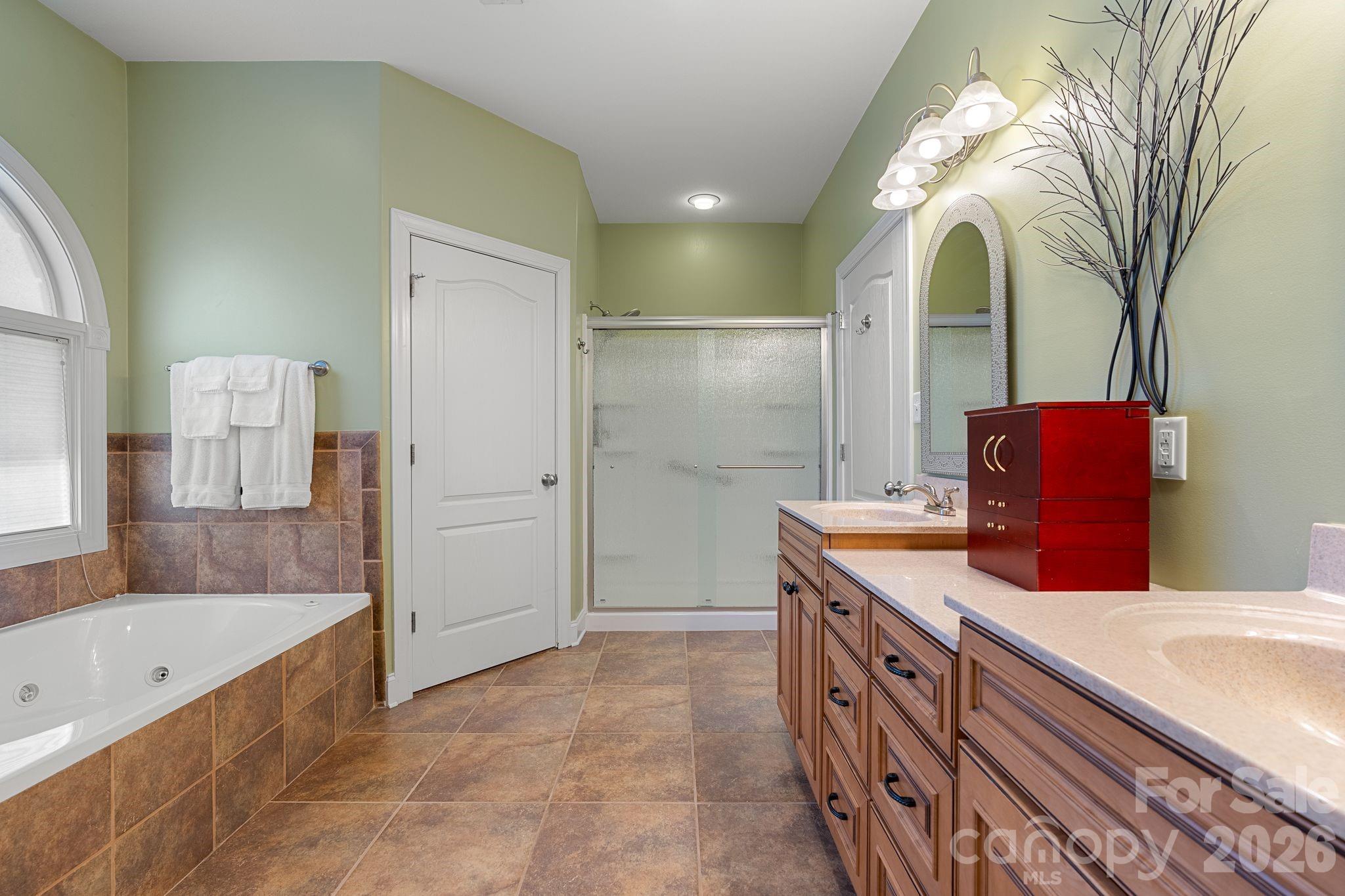 19 Pacifico Drive Asheville NC 28806