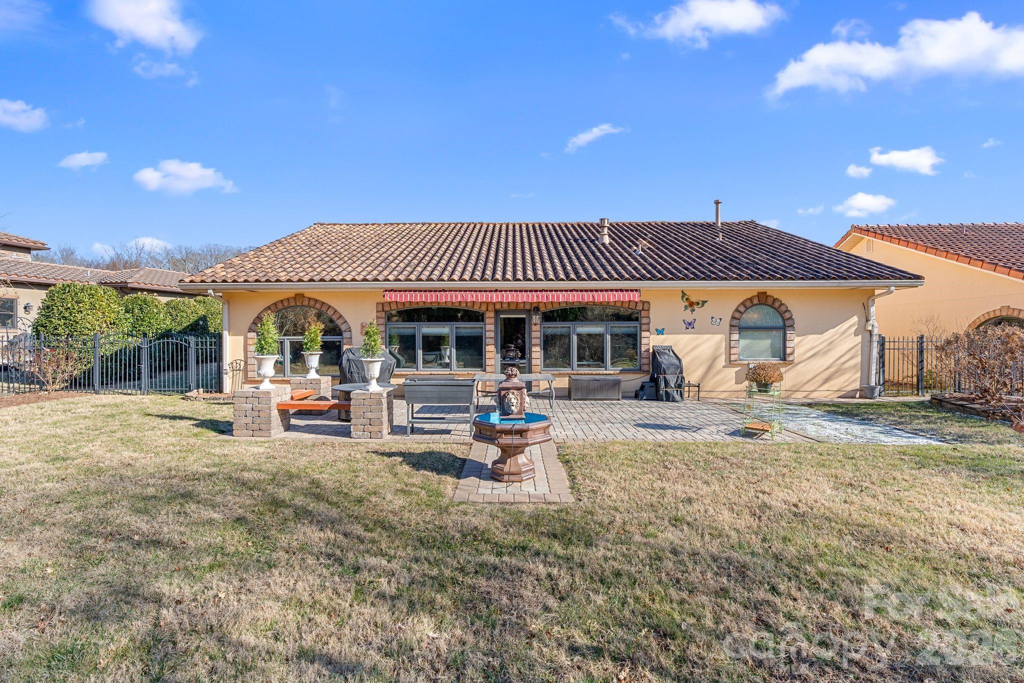 19 Pacifico Drive Asheville NC 28806