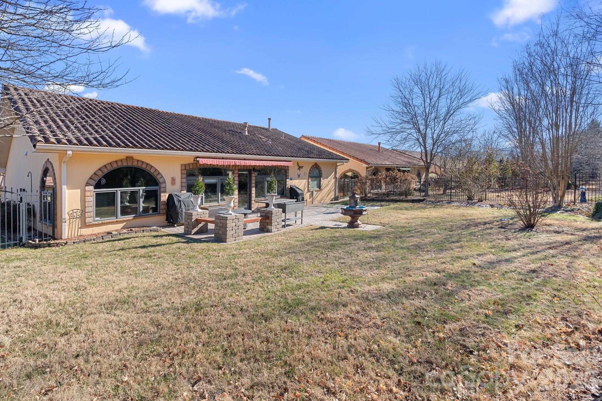 19 Pacifico Drive Asheville NC 28806