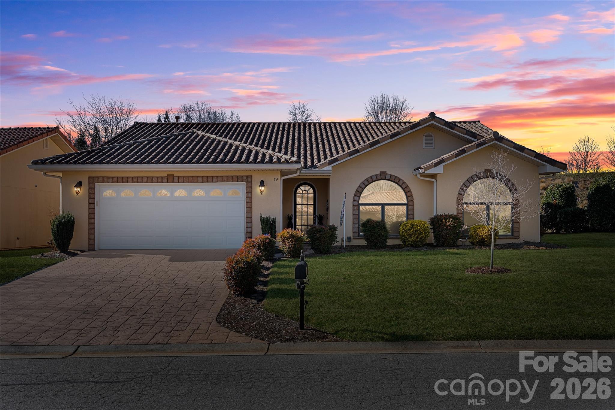 19 Pacifico Drive Asheville NC 28806