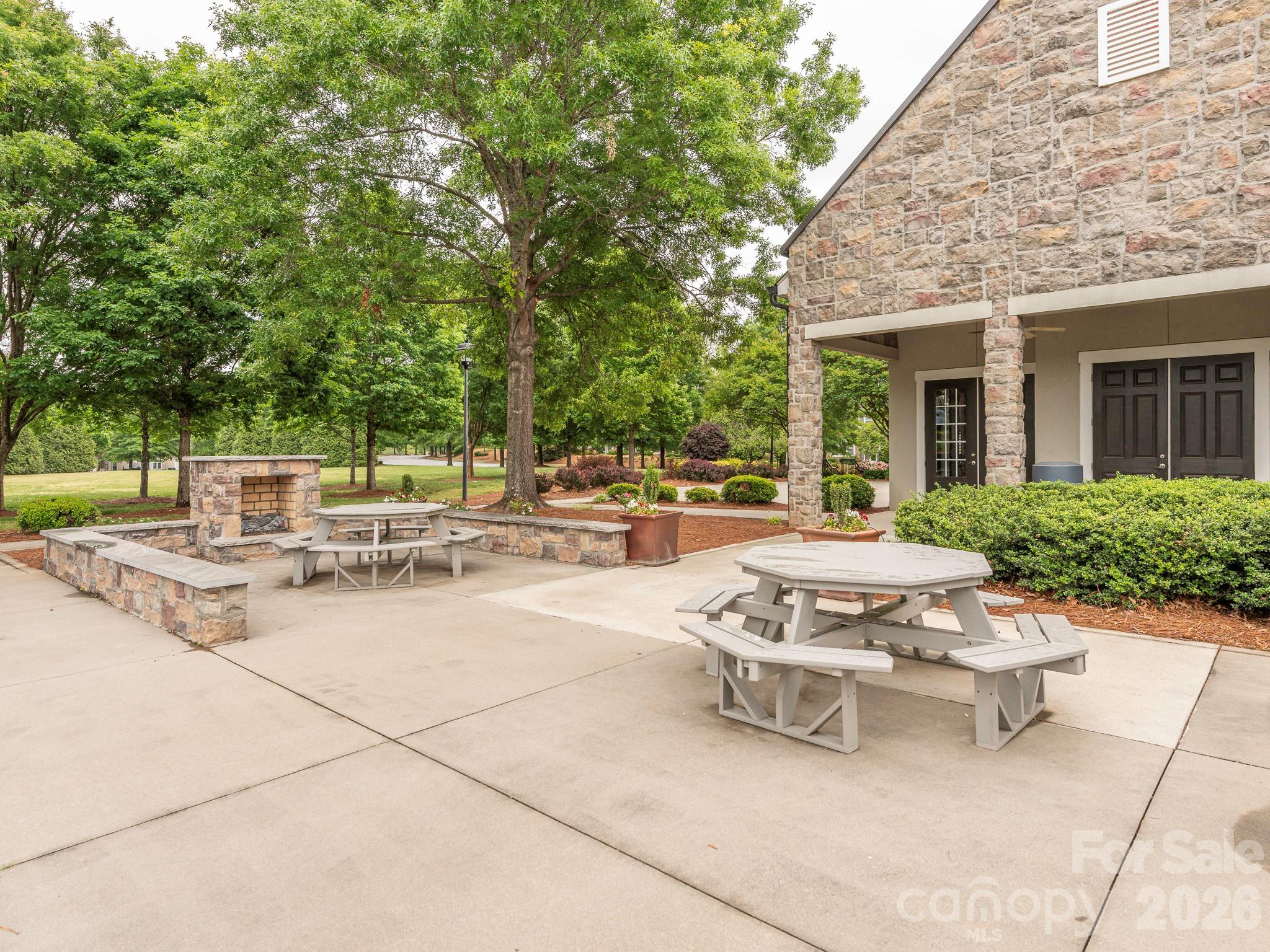 6602 Latherton Lane Charlotte NC 28278