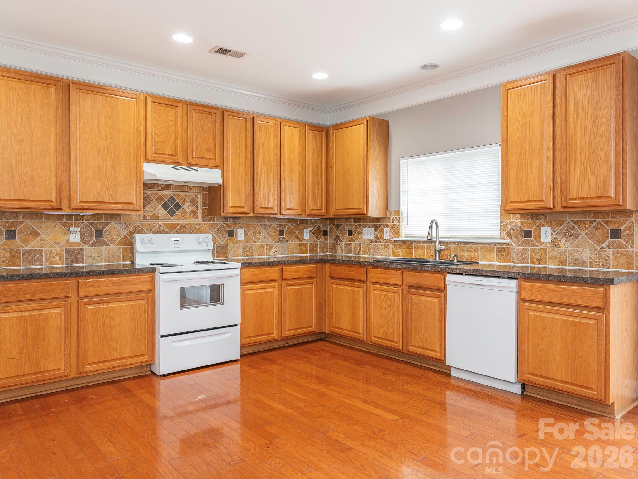 6602 Latherton Lane Charlotte NC 28278