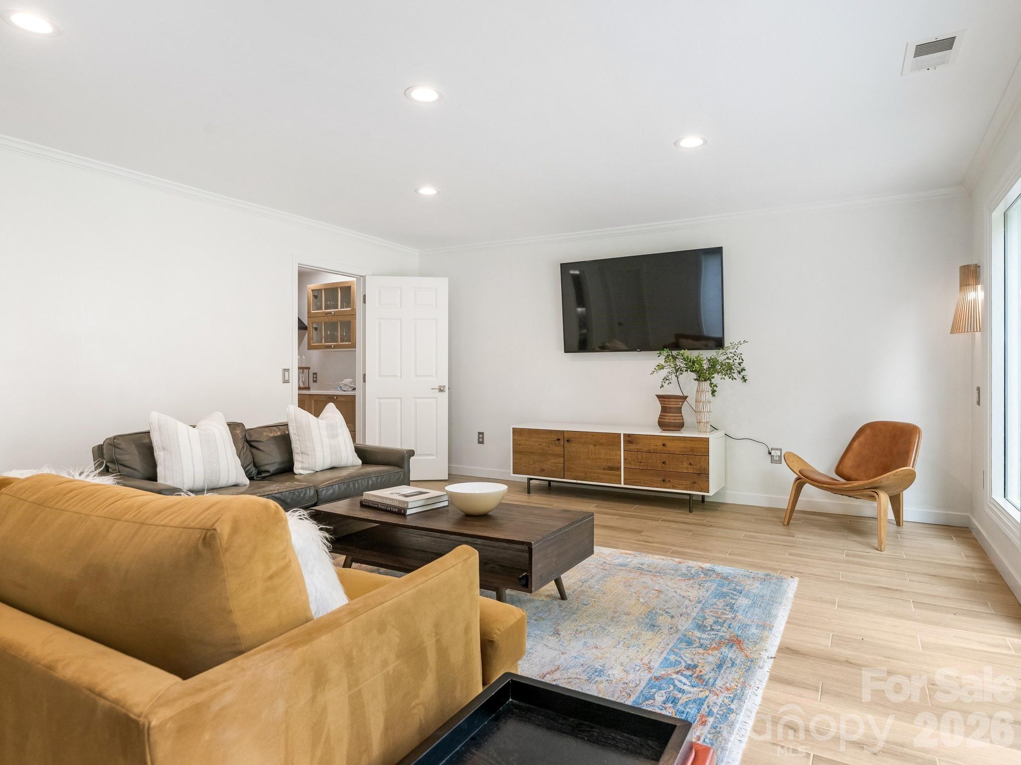 225 Altondale Avenue Charlotte NC 28207