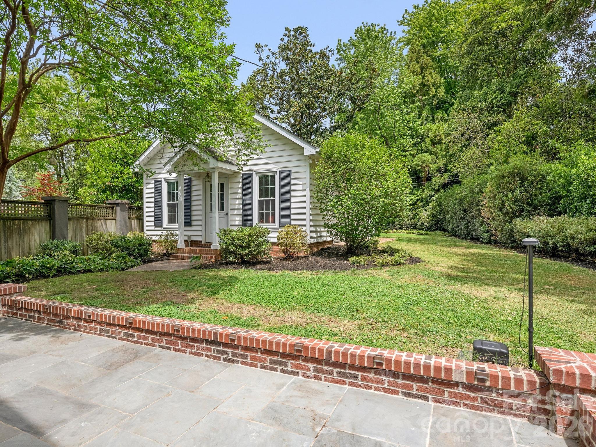 225 Altondale Avenue Charlotte NC 28207