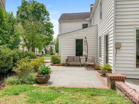 225 Altondale Avenue Charlotte NC 28207