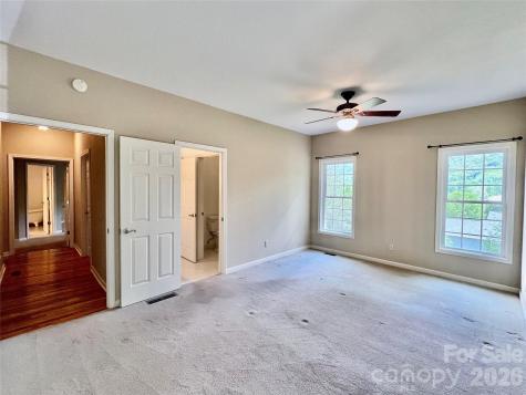7 Curtis Drive Hendersonville NC 28739