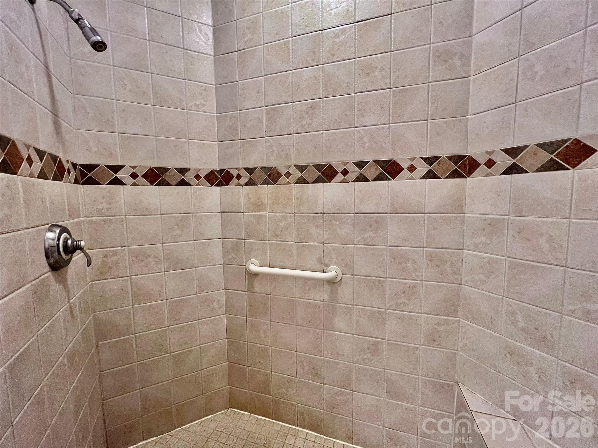 7 Curtis Drive Hendersonville NC 28739