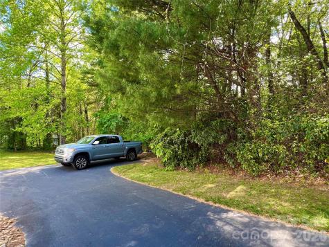 7 Curtis Drive Hendersonville NC 28739