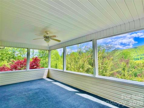 7 Curtis Drive Hendersonville NC 28739