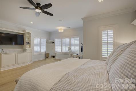 13203 Coyote Creek Court Charlotte NC 28278