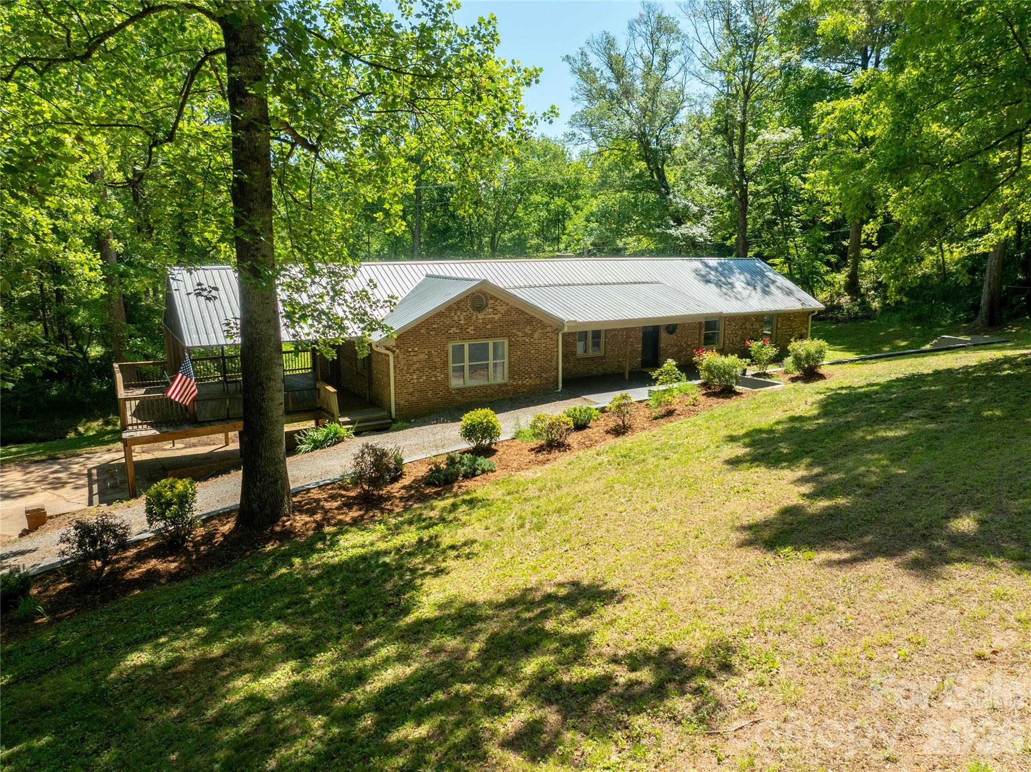 142 Pioneer Road Harmony NC 28634