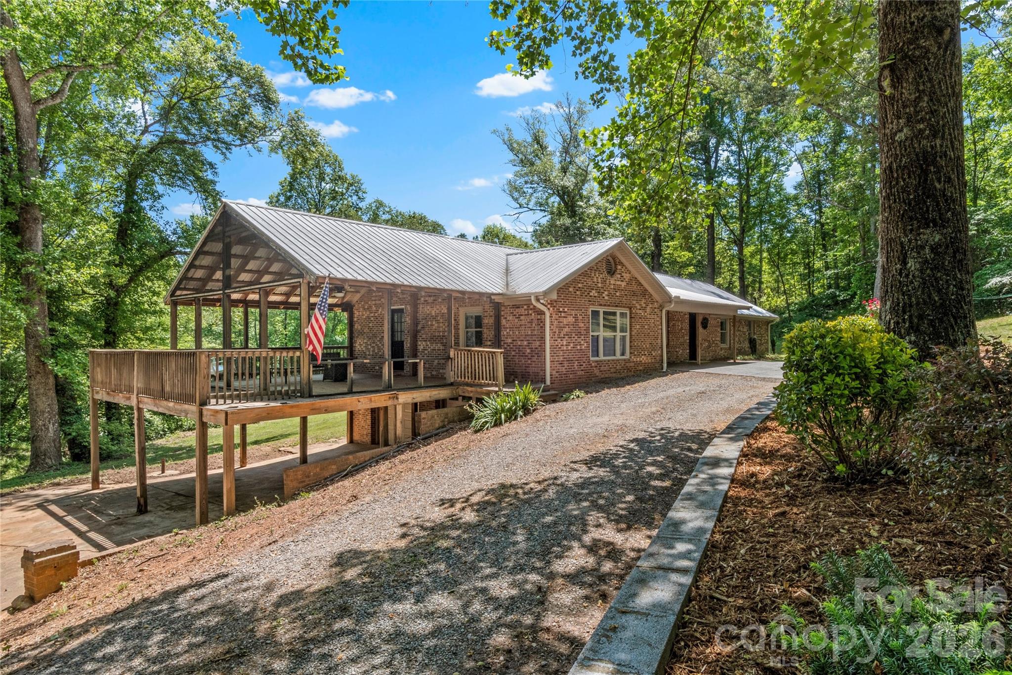 142 Pioneer Road Harmony NC 28634