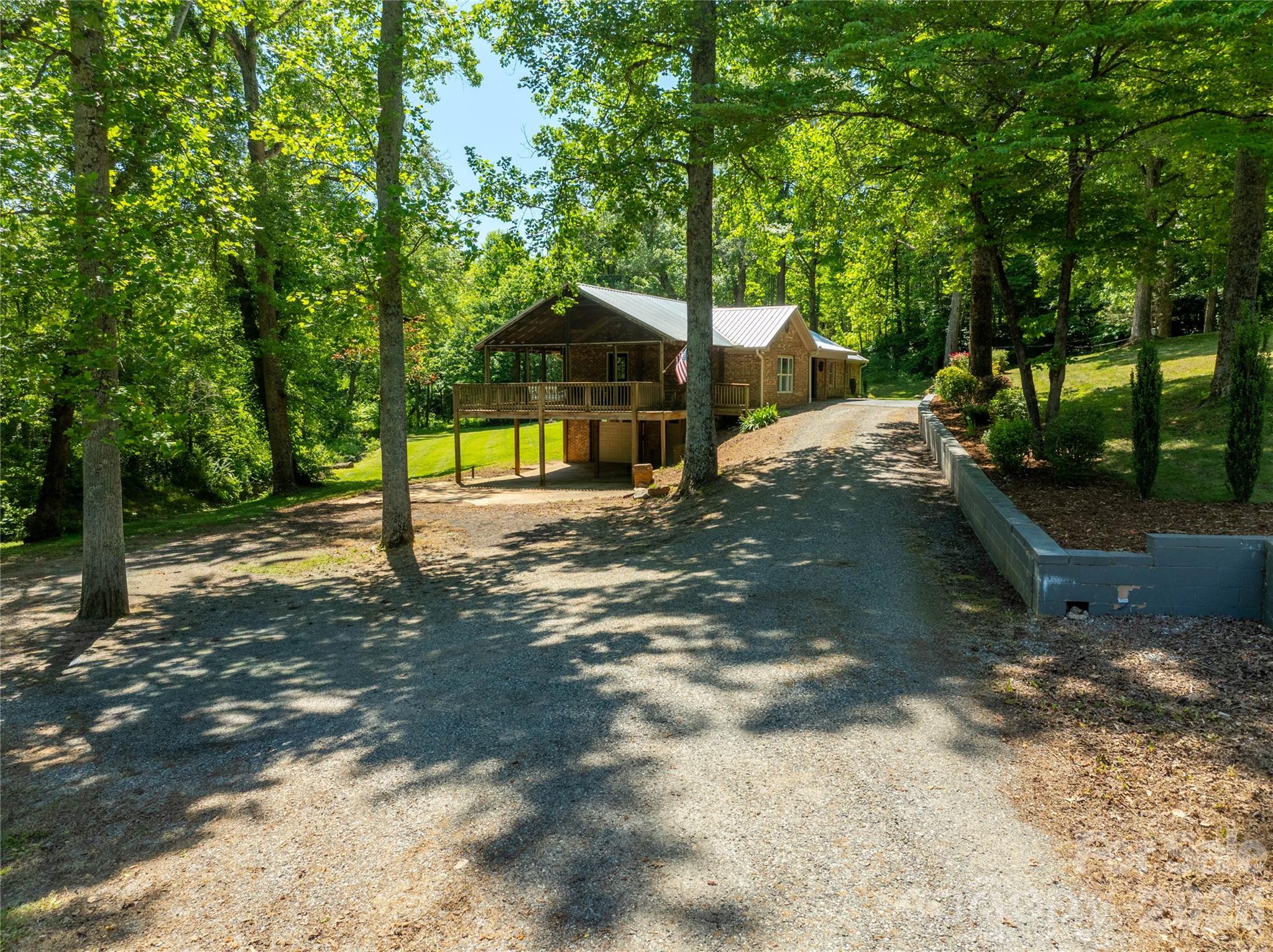142 Pioneer Road Harmony NC 28634