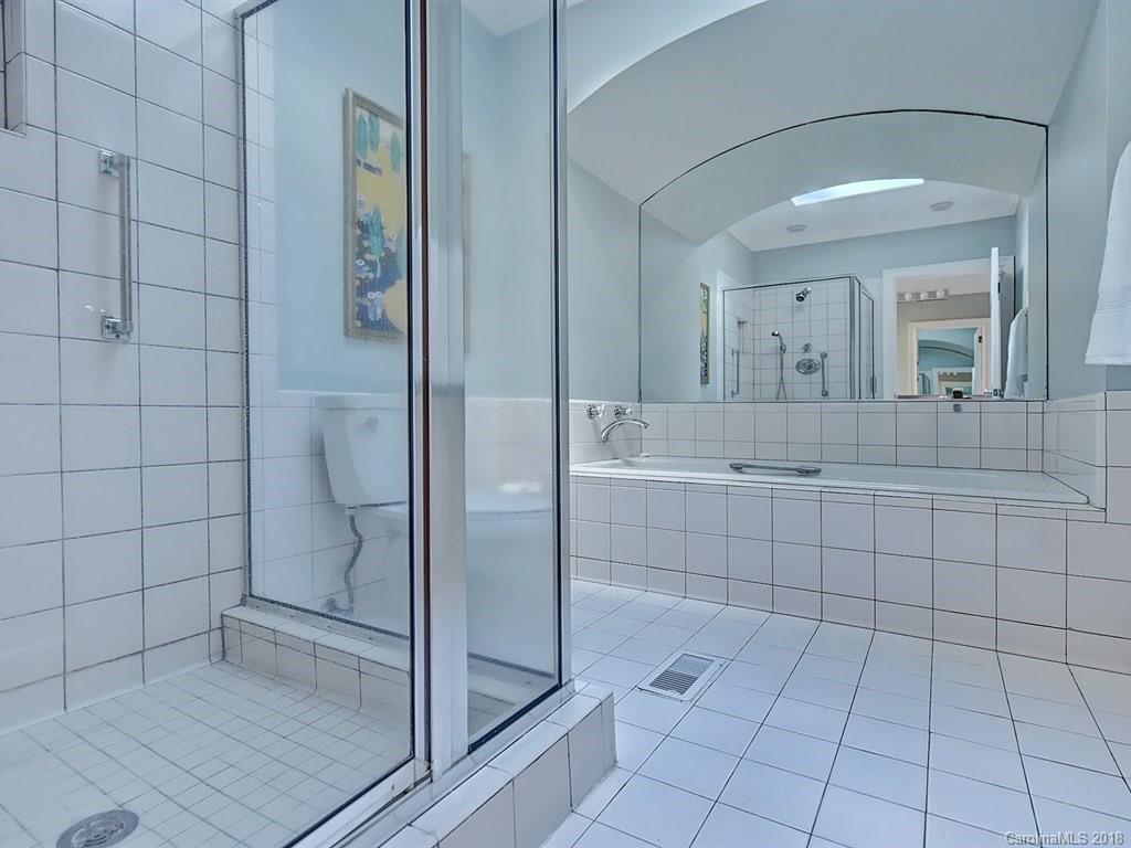 2617 Briarcliff Place Charlotte NC 28207