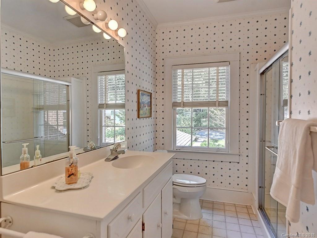 2617 Briarcliff Place Charlotte NC 28207