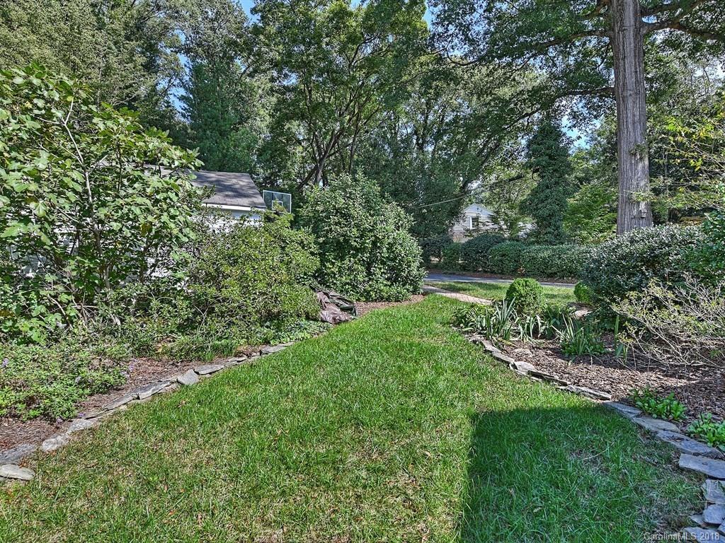 2617 Briarcliff Place Charlotte NC 28207