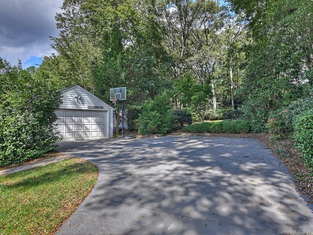 2617 Briarcliff Place Charlotte NC 28207