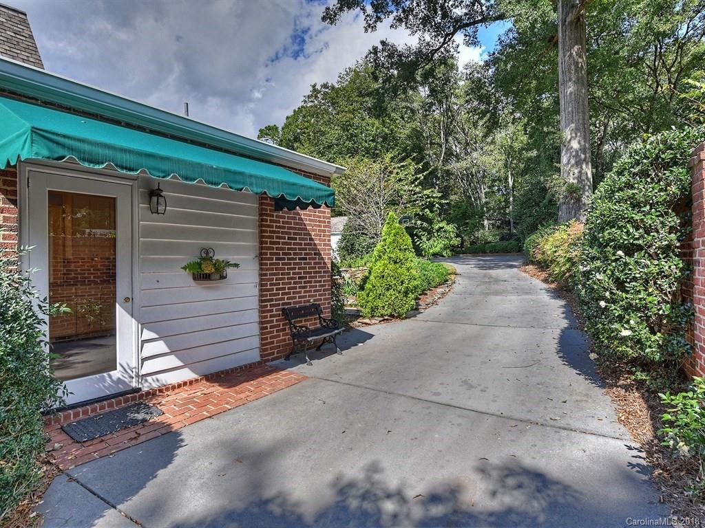 2617 Briarcliff Place Charlotte NC 28207