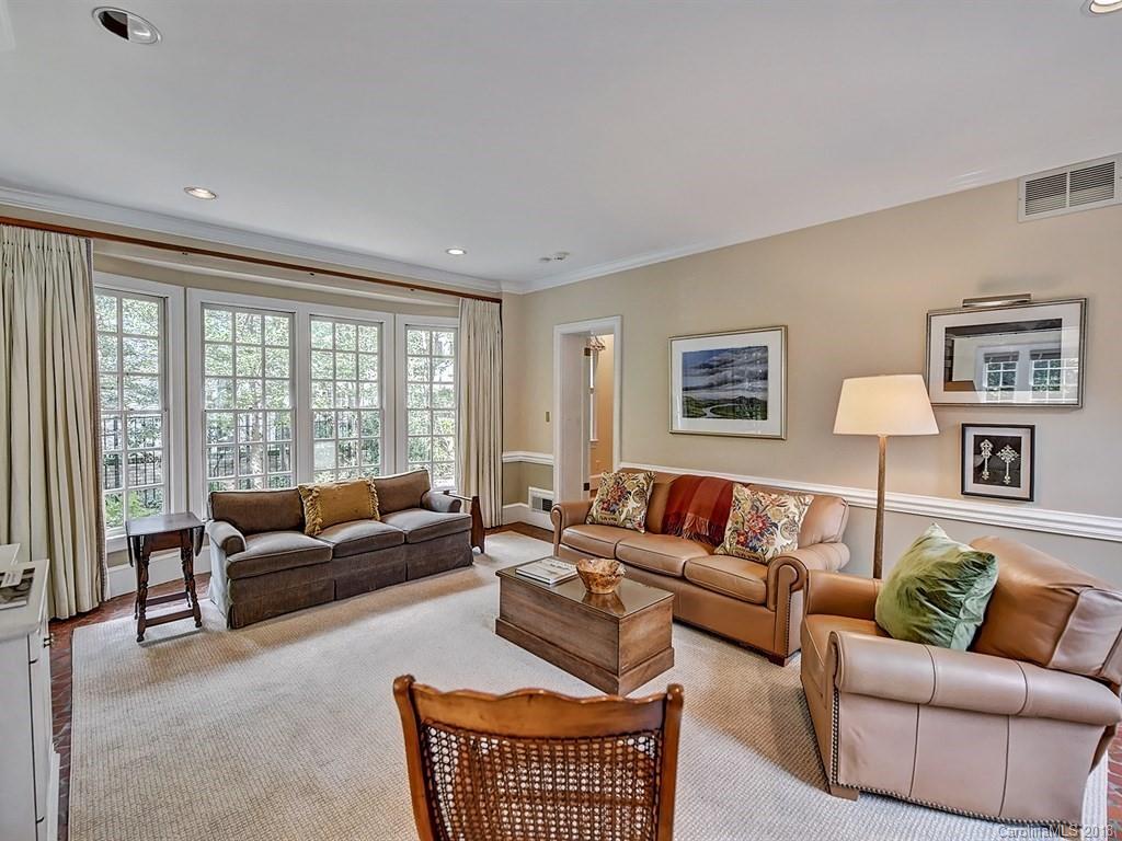 2617 Briarcliff Place Charlotte NC 28207