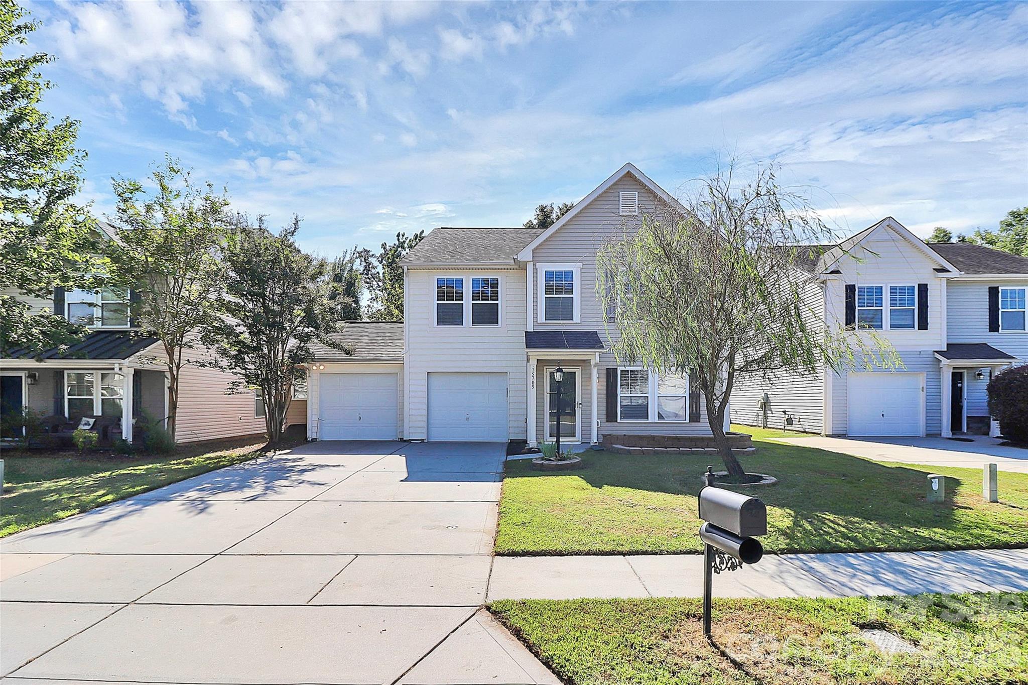 15705 Lakepoint Forest Drive Charlotte NC 28278
