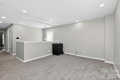 15705 Lakepoint Forest Drive Charlotte NC 28278