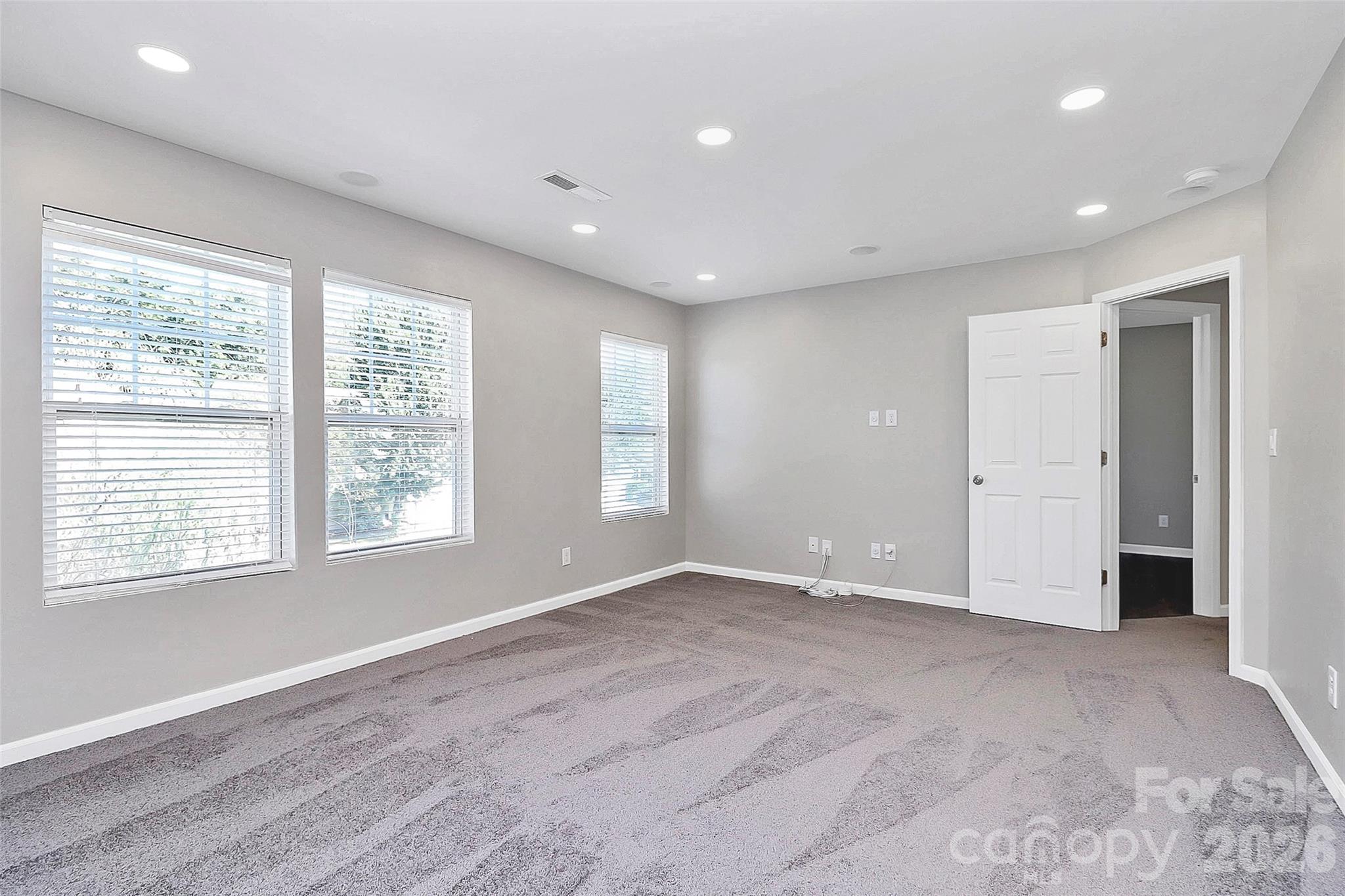 15705 Lakepoint Forest Drive Charlotte NC 28278