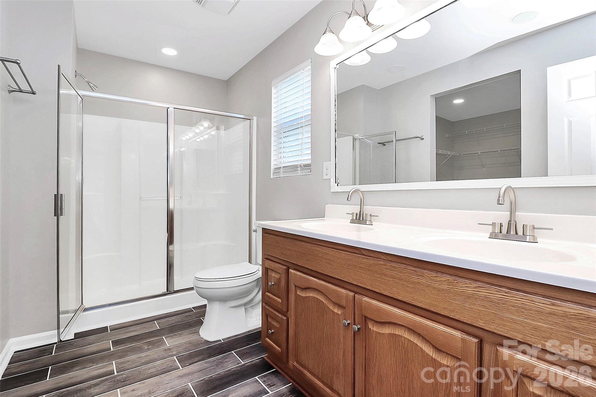 15705 Lakepoint Forest Drive Charlotte NC 28278
