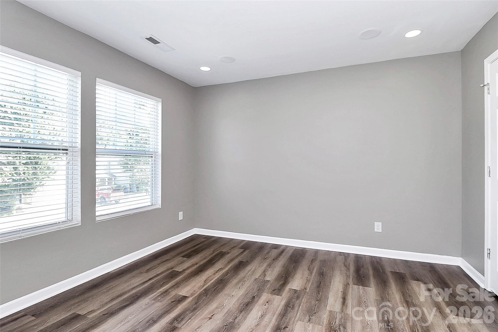 15705 Lakepoint Forest Drive Charlotte NC 28278