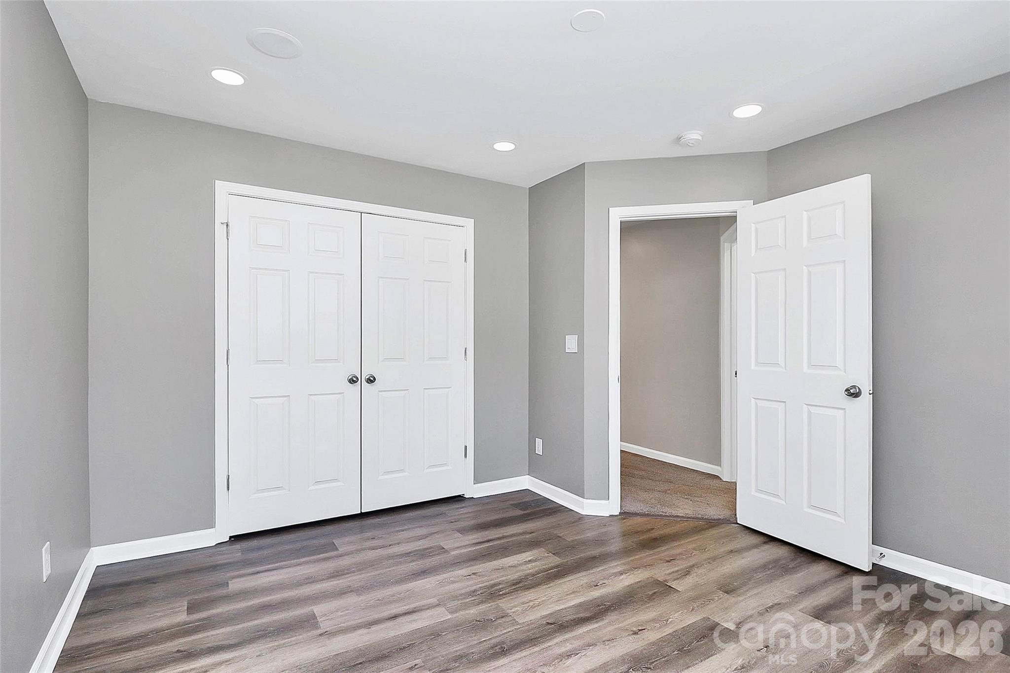 15705 Lakepoint Forest Drive Charlotte NC 28278