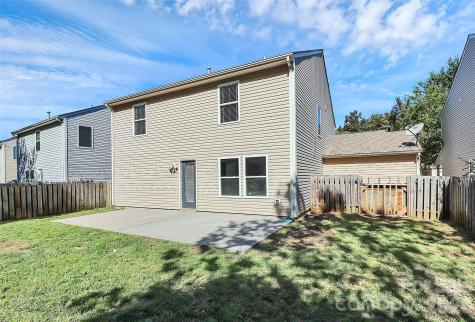 15705 Lakepoint Forest Drive Charlotte NC 28278