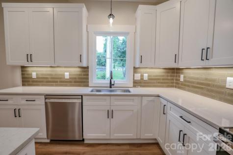 156 Oakdale Drive Morganton NC 28655
