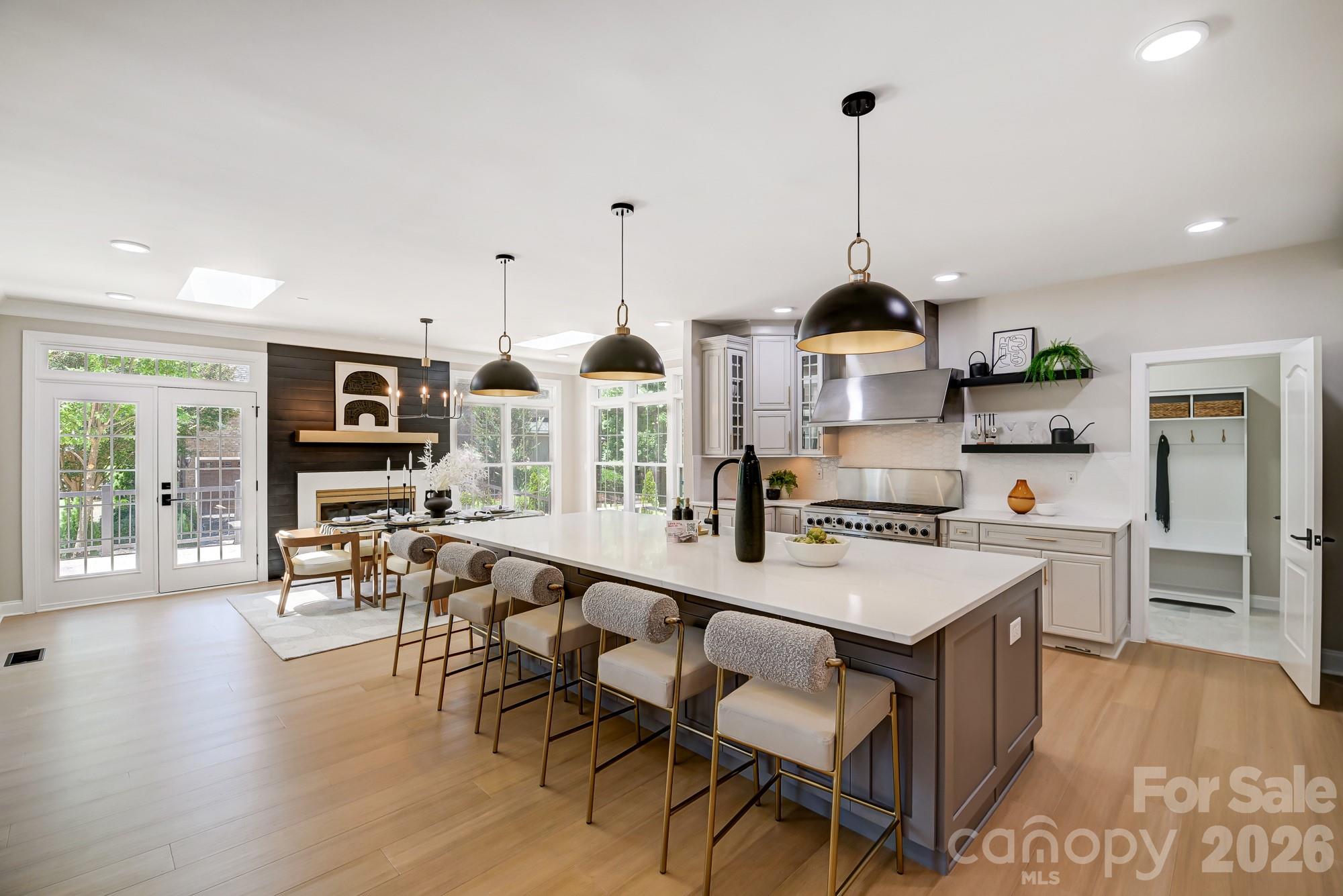 8707 Fairview Road Charlotte NC 28226