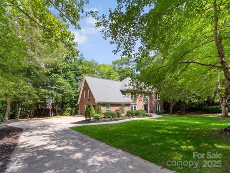 4 Quail Hollow Drive Arden NC 28704