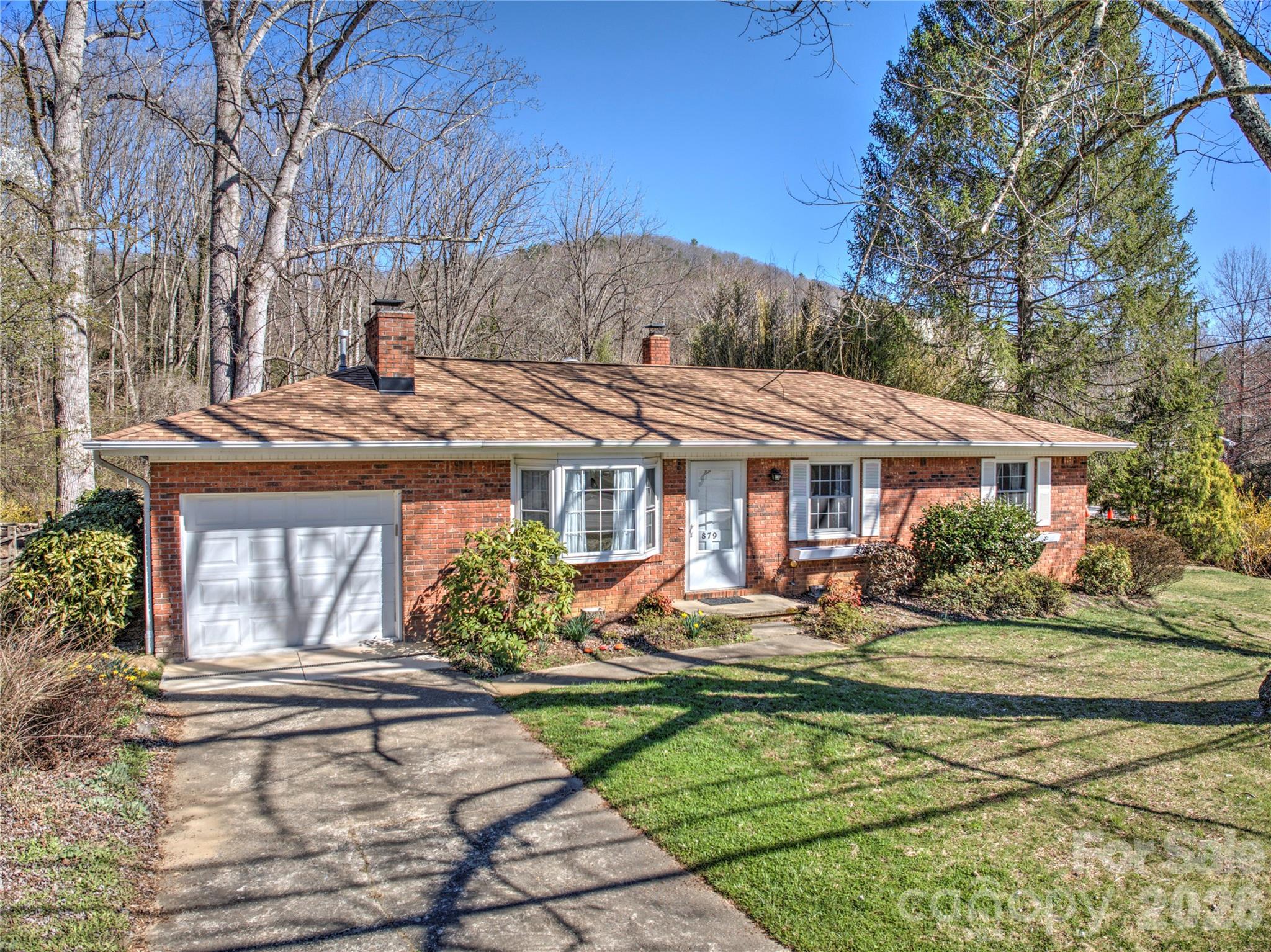 879 New Haw Creek Road Asheville NC 28805