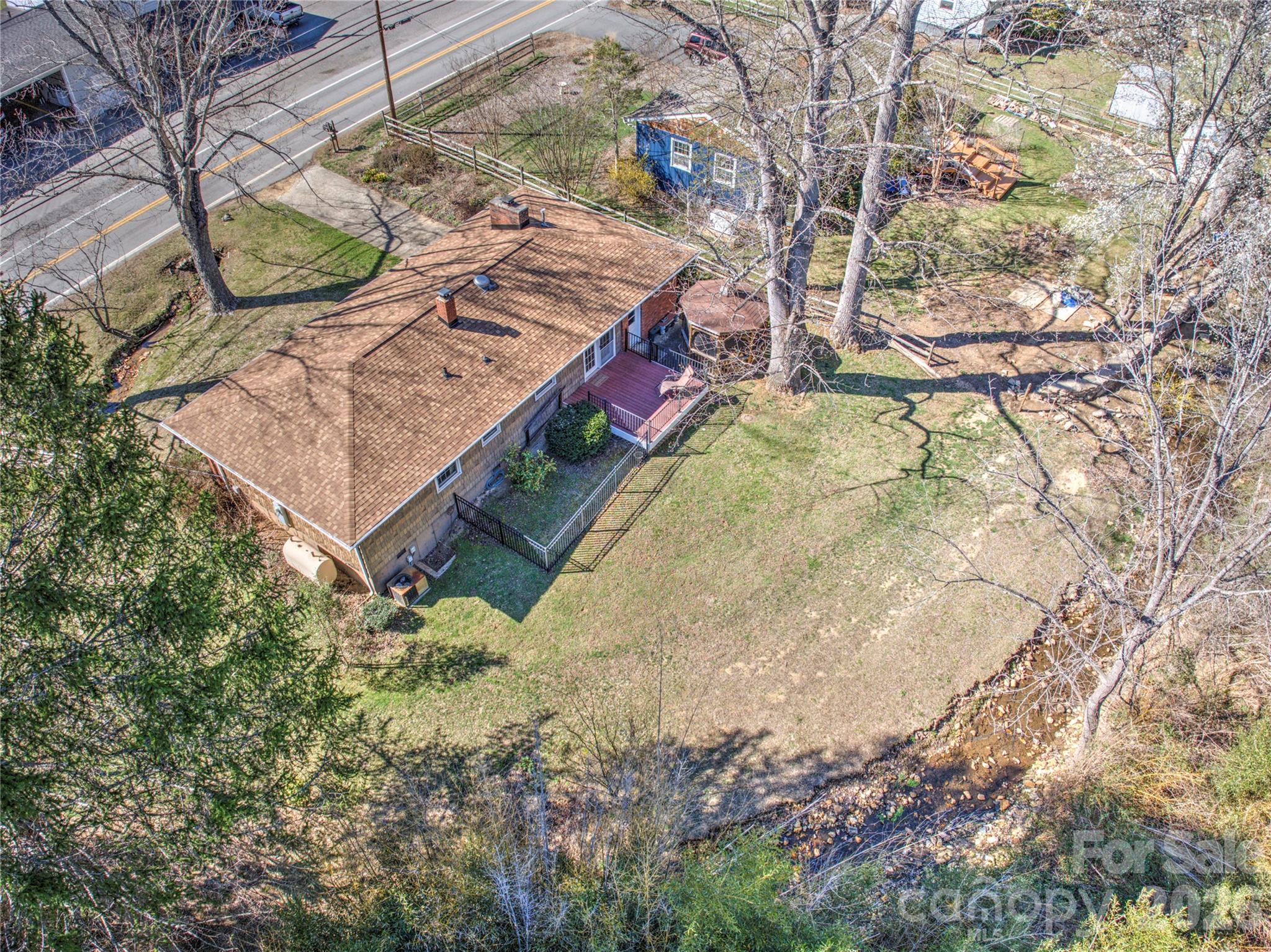 879 New Haw Creek Road Asheville NC 28805