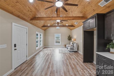 522 W Mclelland Avenue Mooresville NC 28115